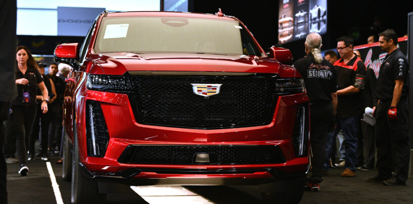 First Retail Production Escalade-V Raises $500,000 at Barrett-Jackson to Benefit Pensole Lewis College of Business & Design (PLC)