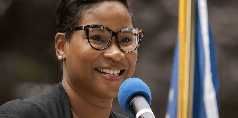 MEET ROXANNE BROWN, THE FIRST AFRICAN AMERICAN AND THE FIRST WOMAN PRESIDENT OF THE UNITED STEELWORKERS