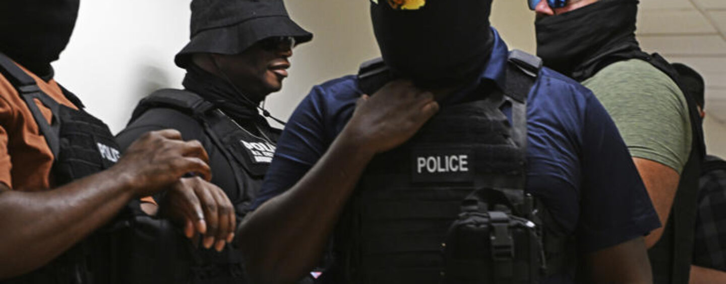 Pastor Detained by ICE Agents While Traveling to Help Pregnant Niece