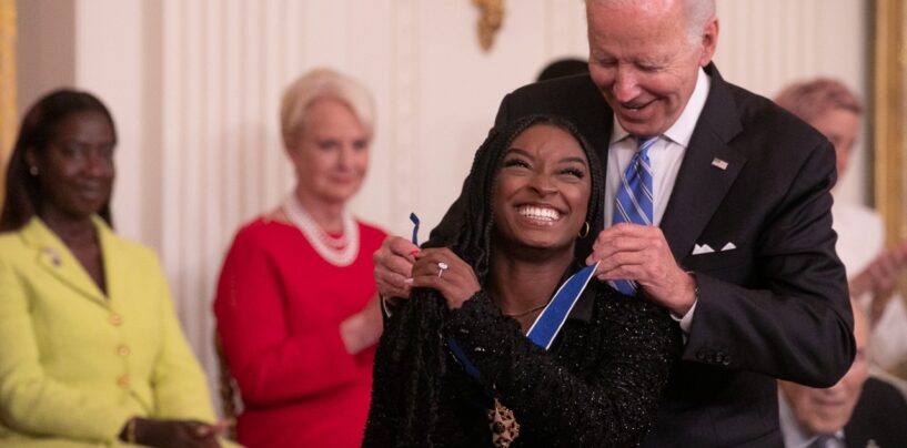17 Receive Presidential Medal of Freedom at White House Ceremony