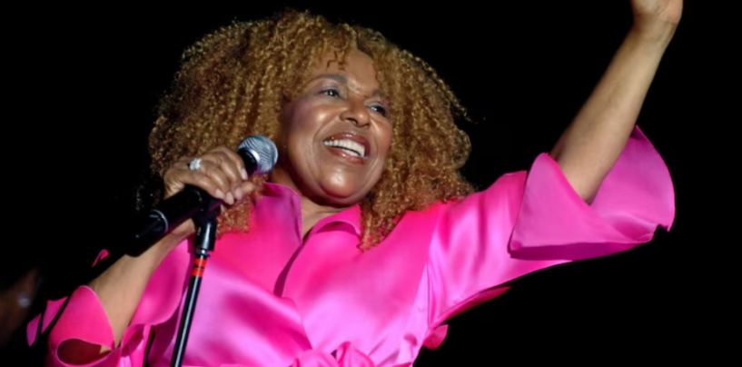 Roberta Flack, Enduring Songstress, Dies at the Age of 88