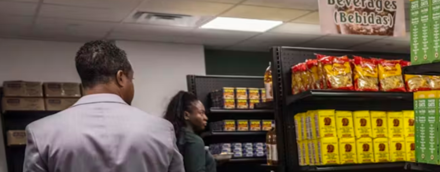 Grocery Stores That Donate Expiring Food − Instead of Price Discounting or Discarding − Make Higher Profits